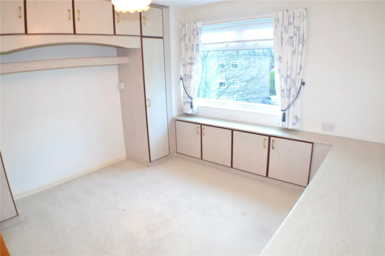 Heywood Court, Rhodes, M24, photo 6