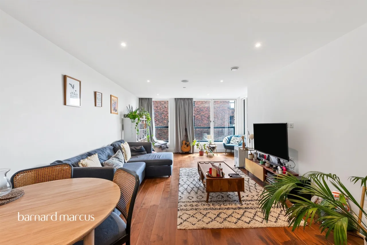 Upper Richmond Road, London, SW15, photo 5