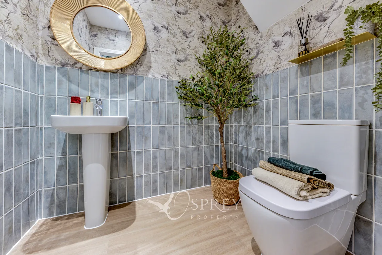 Off St Christophers Drive, Oundle, PE8, photo 10
