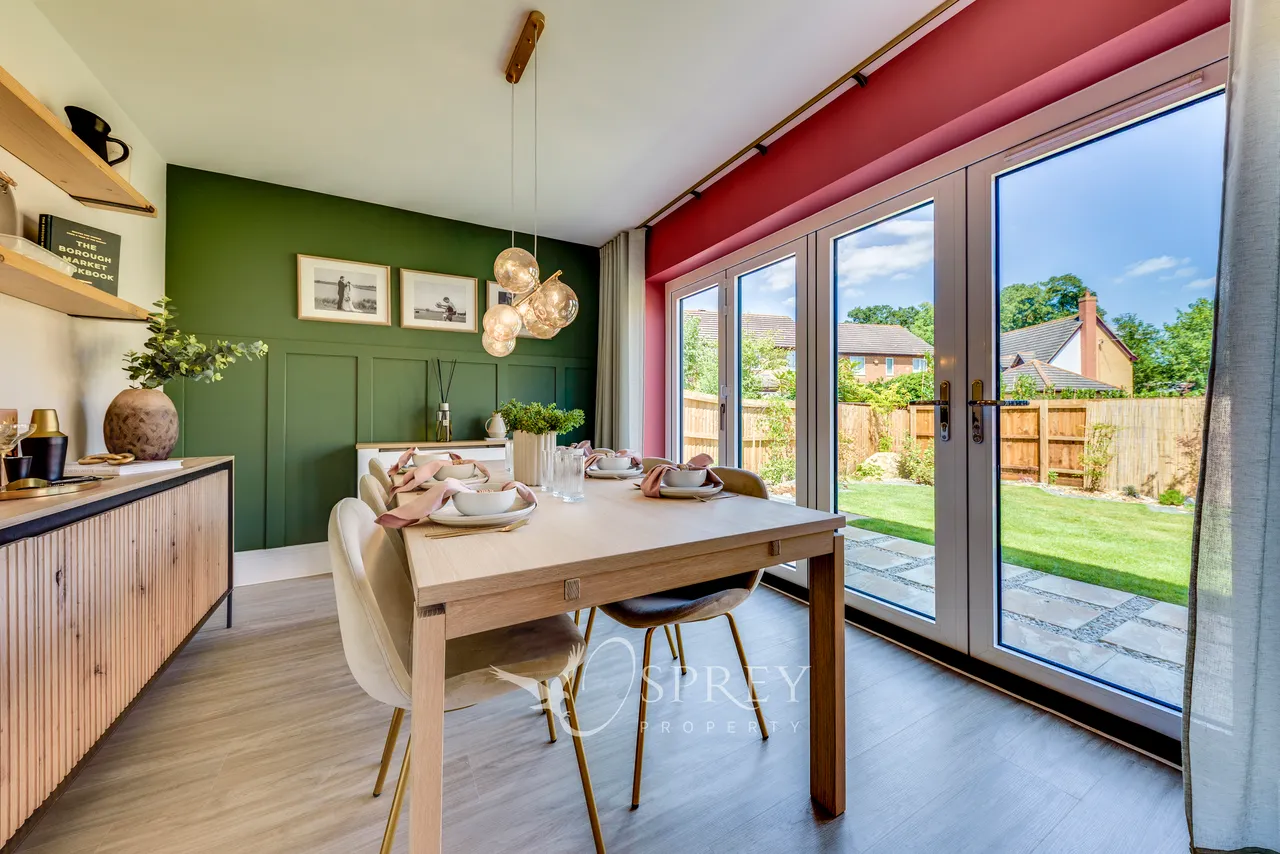 Off St Christophers Drive, Oundle, PE8, photo 2