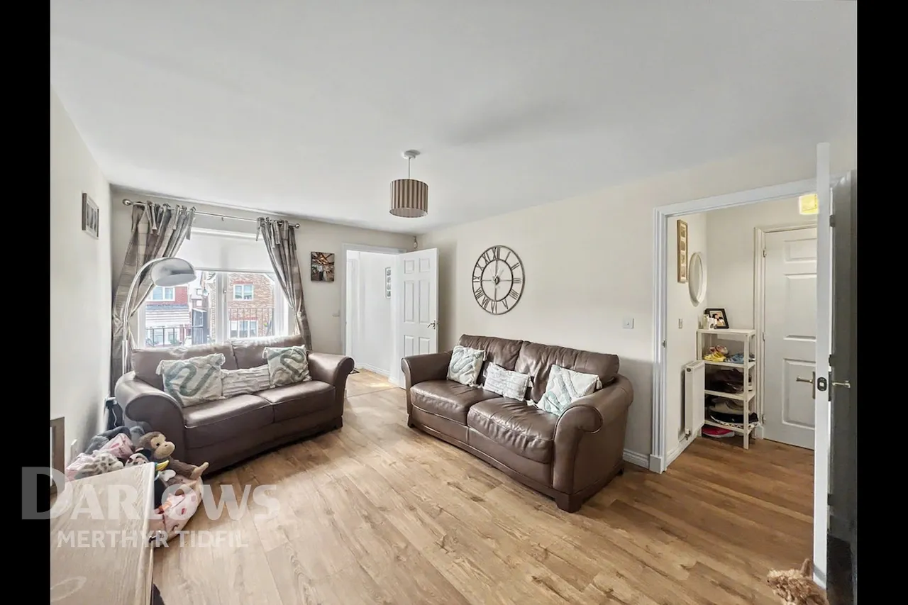 Hawthorn Drive, Merthyr Tydfil, photo 6