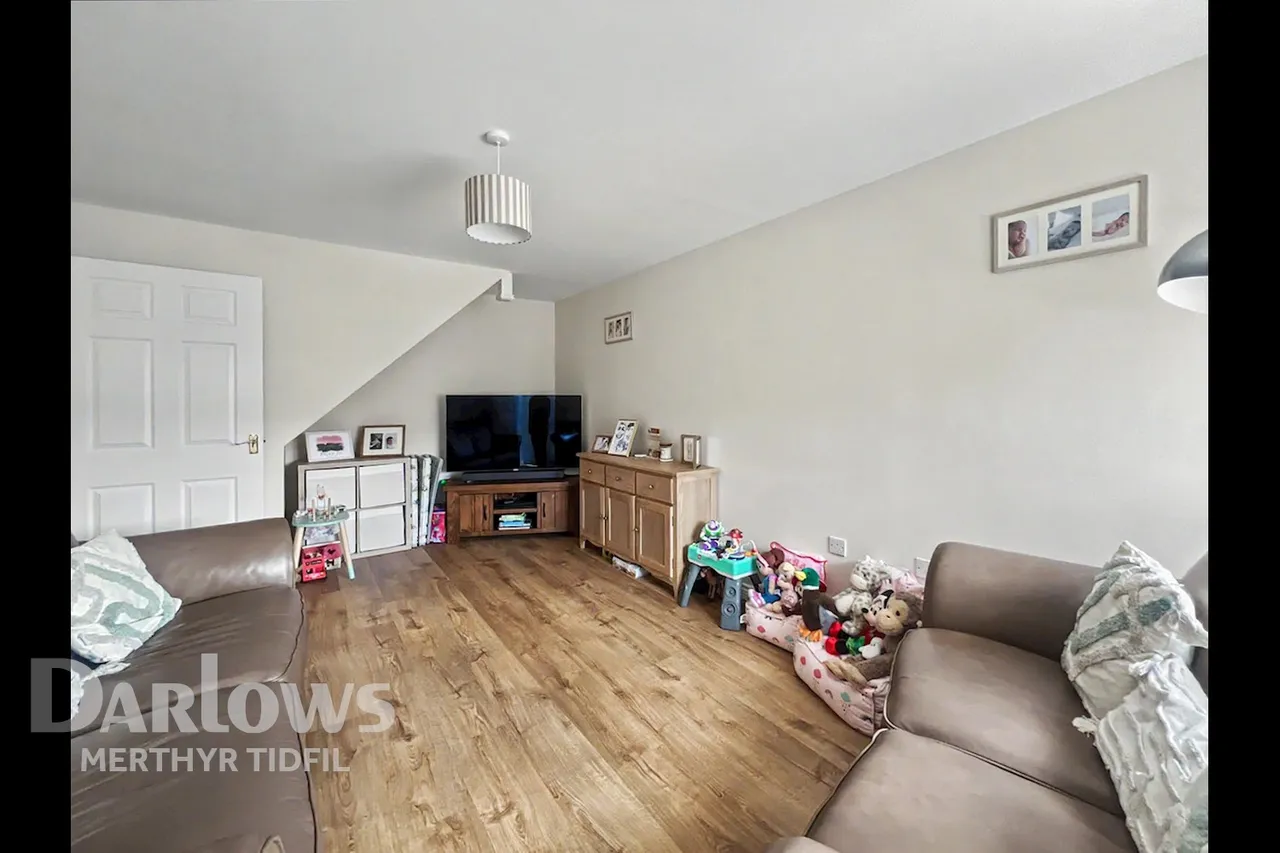 Hawthorn Drive, Merthyr Tydfil, photo 9