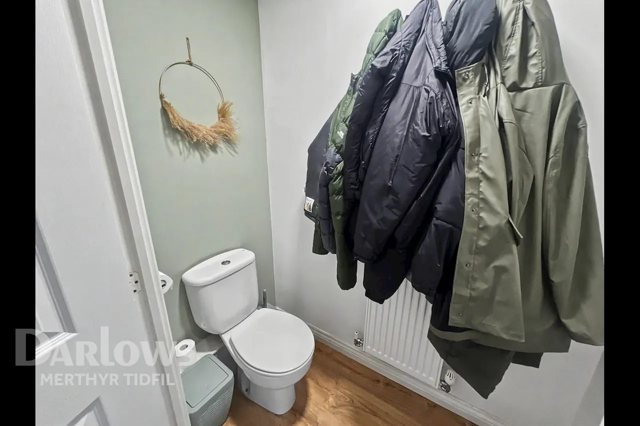 Hawthorn Drive, Merthyr Tydfil, photo 17