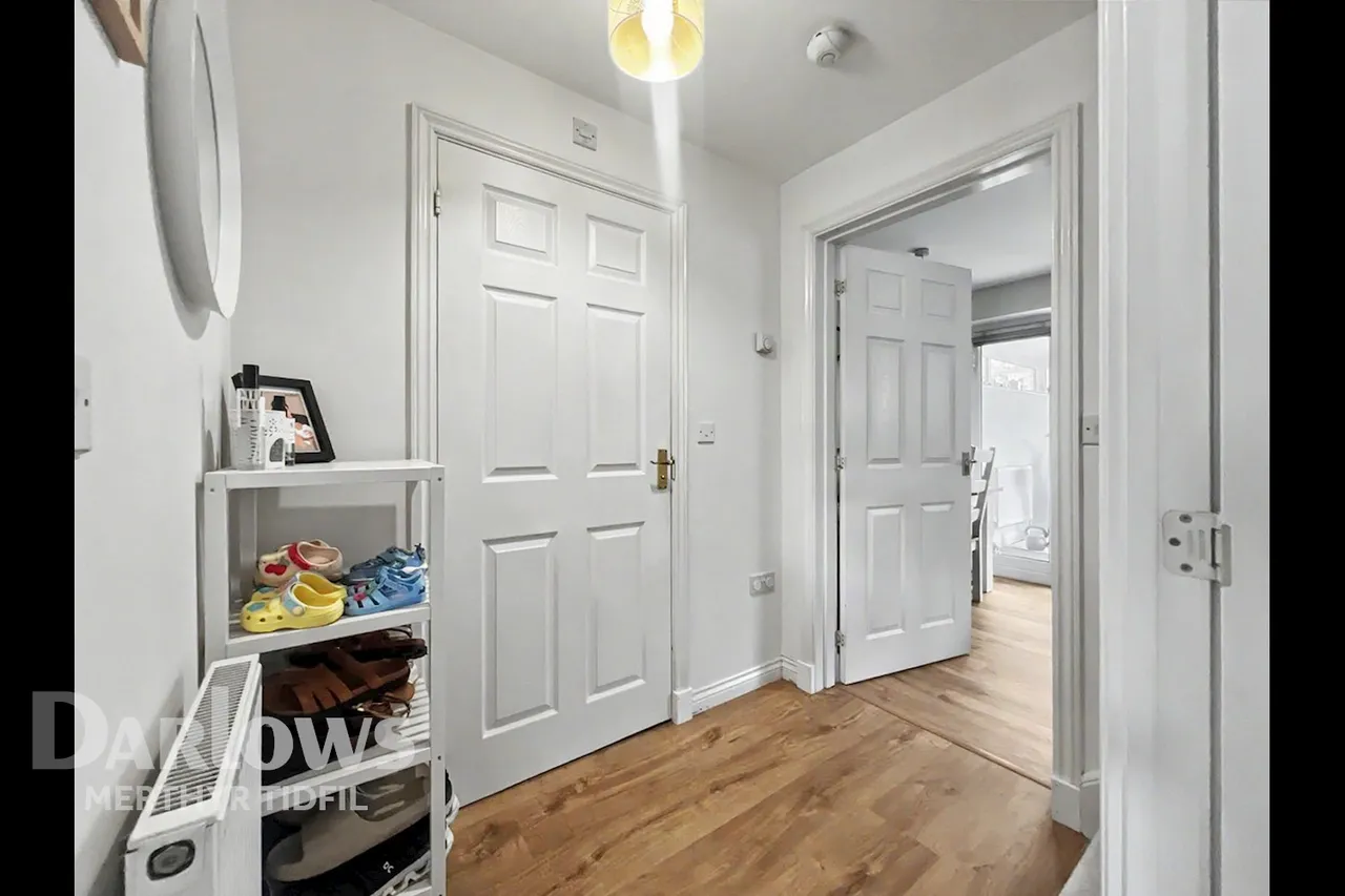 Hawthorn Drive, Merthyr Tydfil, photo 21