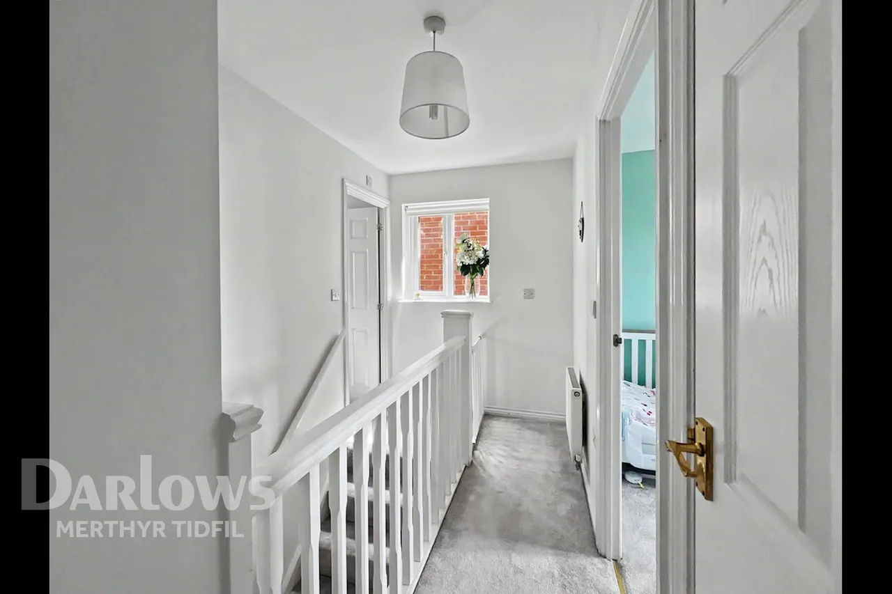 Hawthorn Drive, Merthyr Tydfil, photo 11