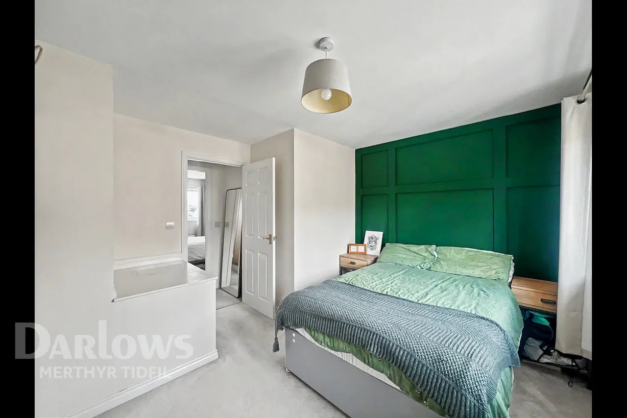 Hawthorn Drive, Merthyr Tydfil, photo 12