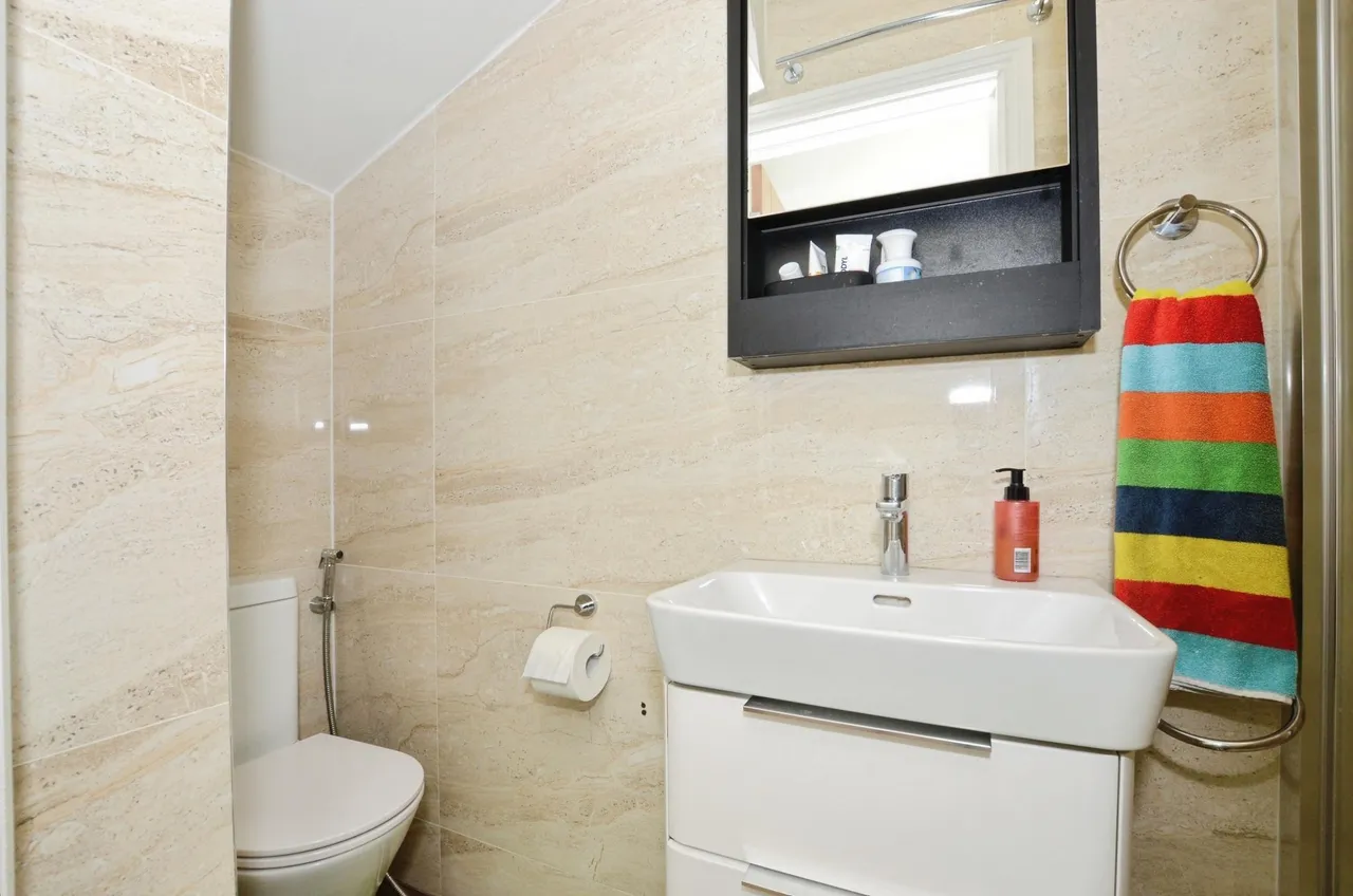 Mollison Way, Edgware, HA8, photo 7
