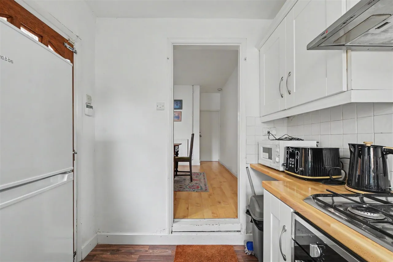Wollaton Road, Beeston, NG9, photo 8