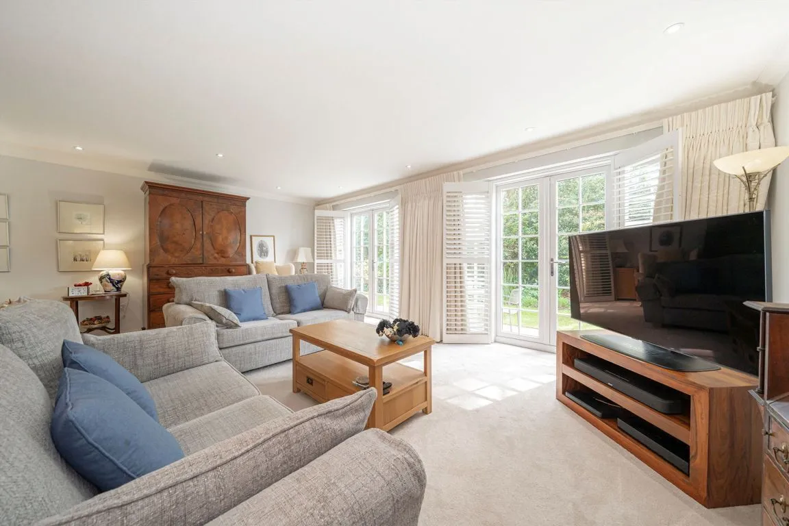 Queens Road, Weybridge, KT13, photo 3