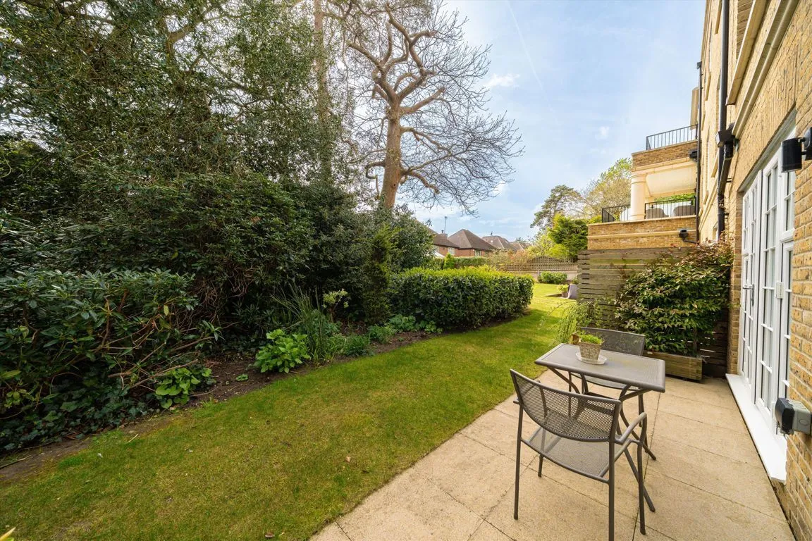 Queens Road, Weybridge, KT13, photo 9
