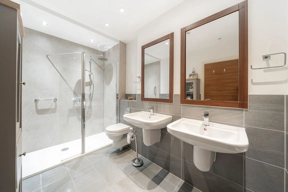 Queens Road, Weybridge, KT13, photo 8