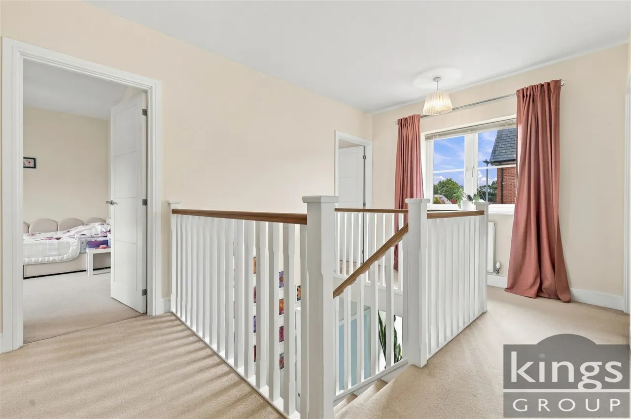 Terlings Avenue, Gilston, photo 12