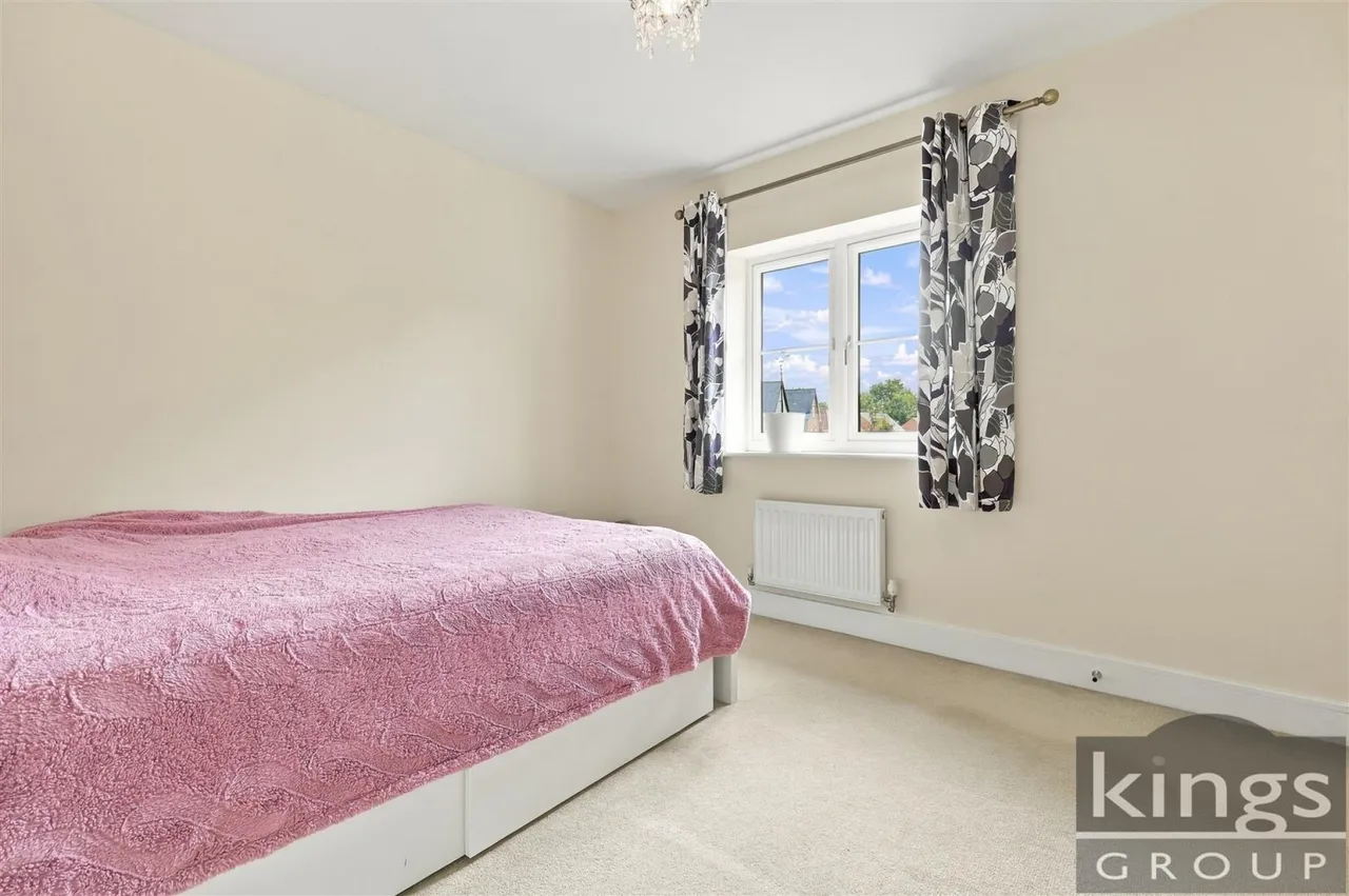 Terlings Avenue, Gilston, photo 15