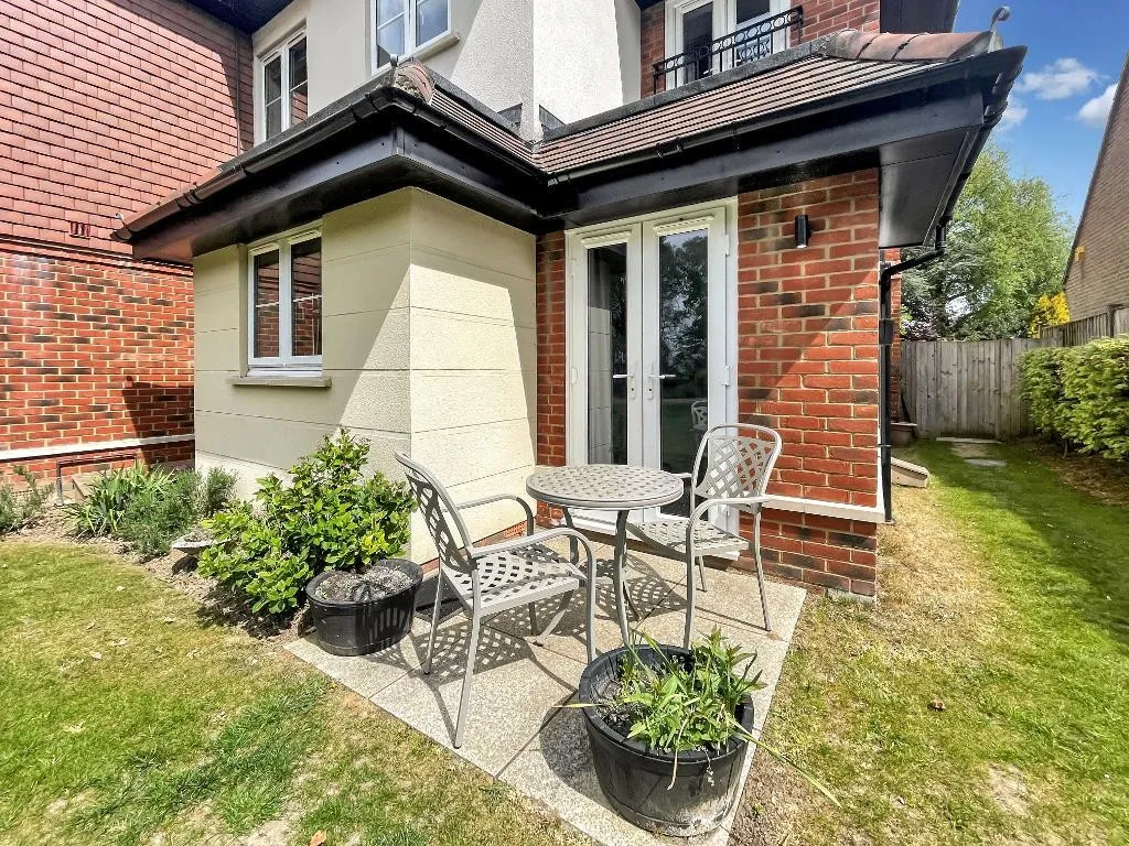 Limpsfield Road, Warlingham, photo 3