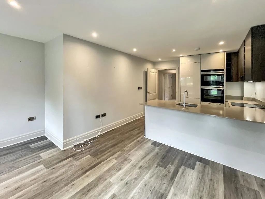 Limpsfield Road, Warlingham, photo 5