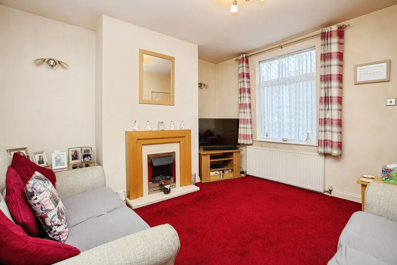 Alexandra Street, Kirkby-in-Ashfield, NG17, photo 4