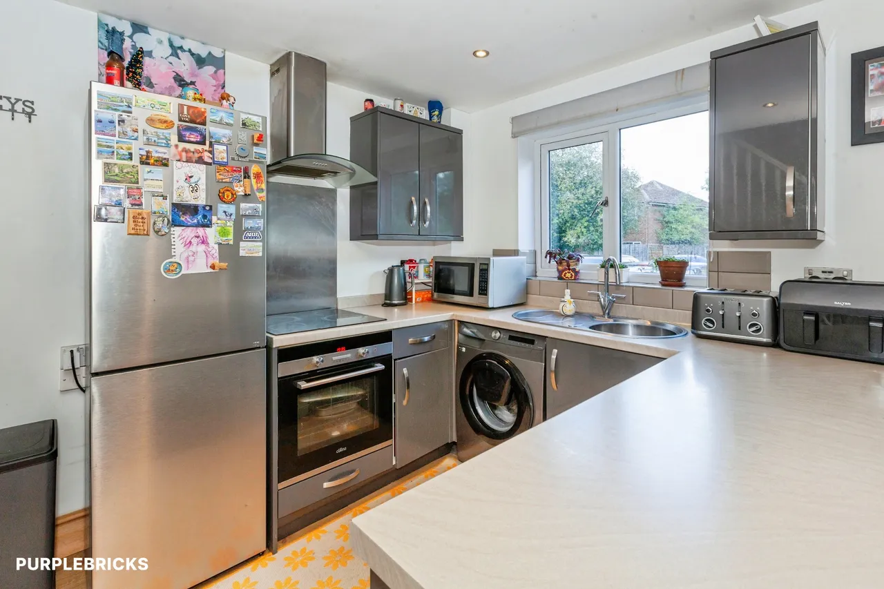 Meadowbrook Close, Slough, SL3, photo 6
