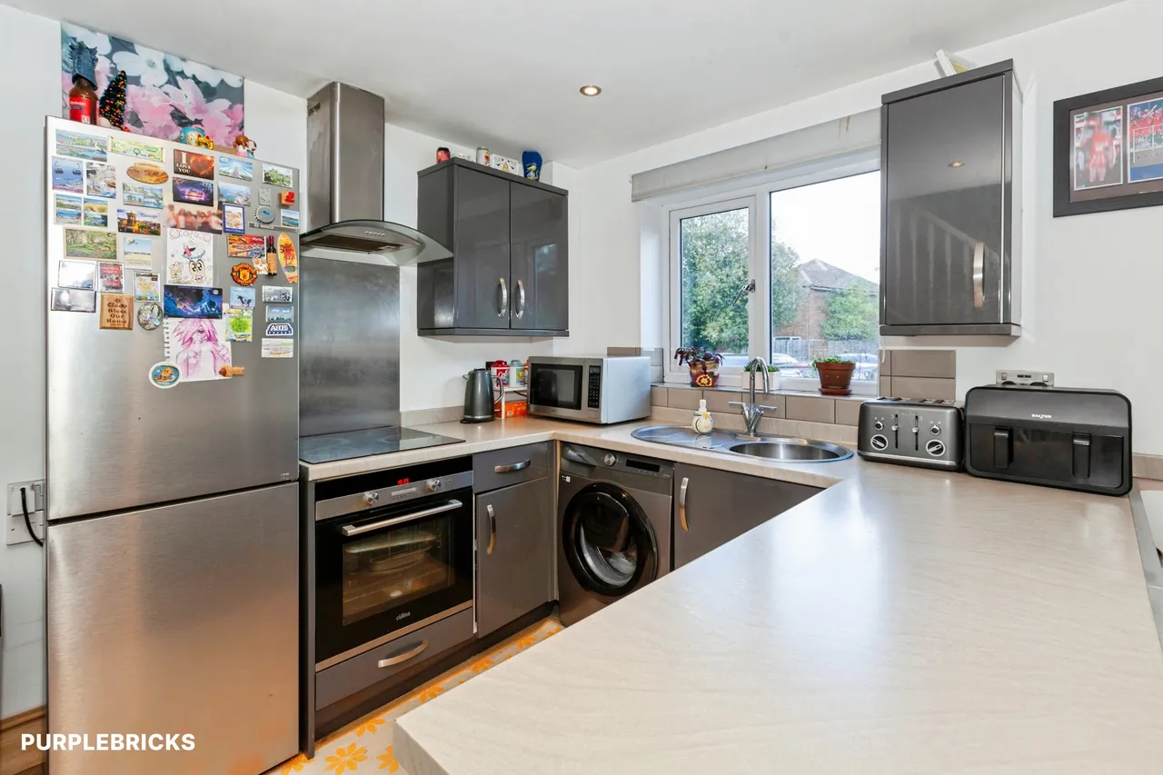 Meadowbrook Close, Slough, SL3, photo 4