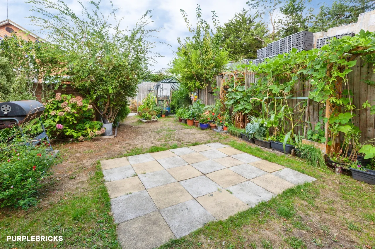 Meadowbrook Close, Slough, SL3, photo 18