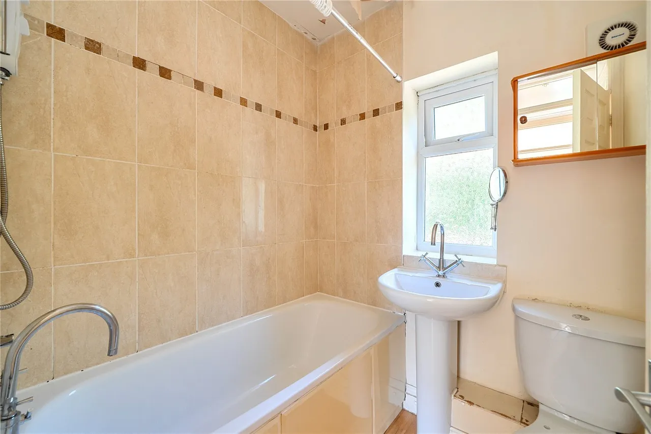 Japonica Walk, Banbury, OX16, photo 9