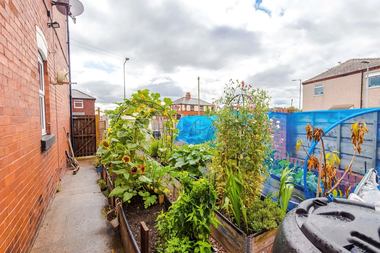 Downall Green Road, Ashton-In-Makerfield, Wigan, Wigan, WN4 0LZ, photo 25