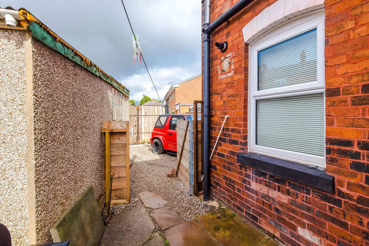 Downall Green Road, Ashton-In-Makerfield, Wigan, Wigan, WN4 0LZ, photo 26
