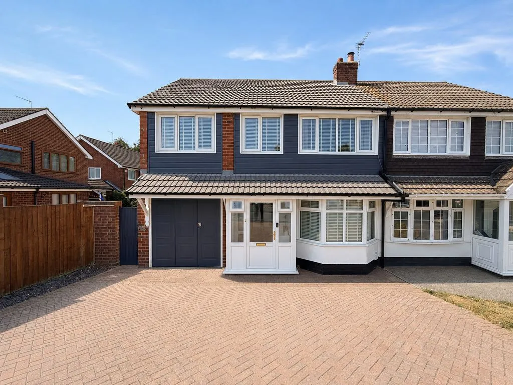 4 bed house for sale, Telford Avenue, Great Wyrley, WS6