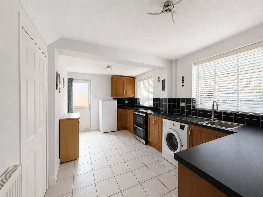 Telford Avenue, Great Wyrley, WS6, photo 3