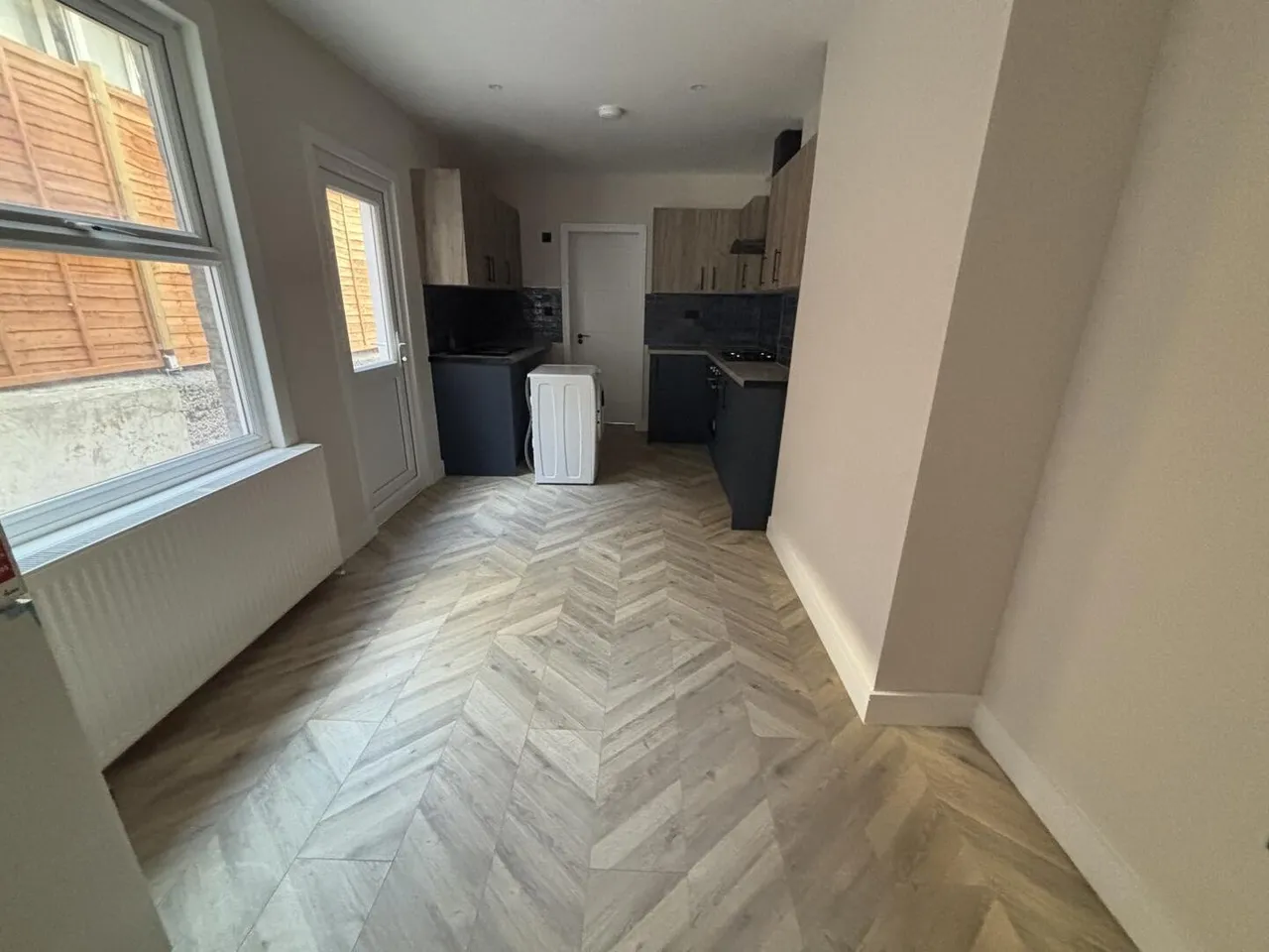 2 bed flat to rent, Whitehorse Lane, South Norwood