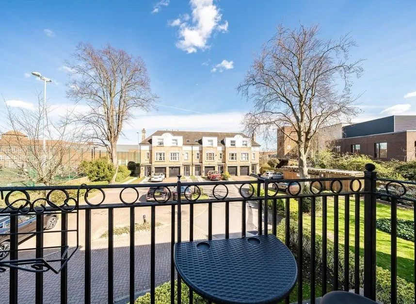 Meadowbank Close, Isleworth, TW7, photo 5