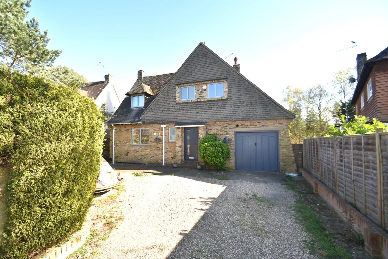 Crispin Way, Farnham Common, SL2, photo 9