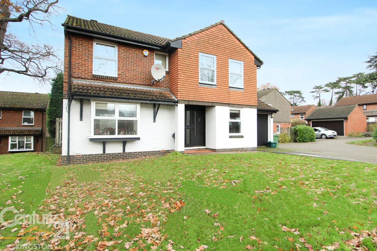 Northcliffe Close, Worcester Park, KT4, photo 2