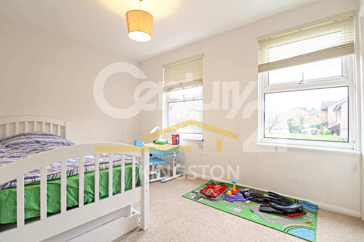 Northcliffe Close, Worcester Park, KT4, photo 8