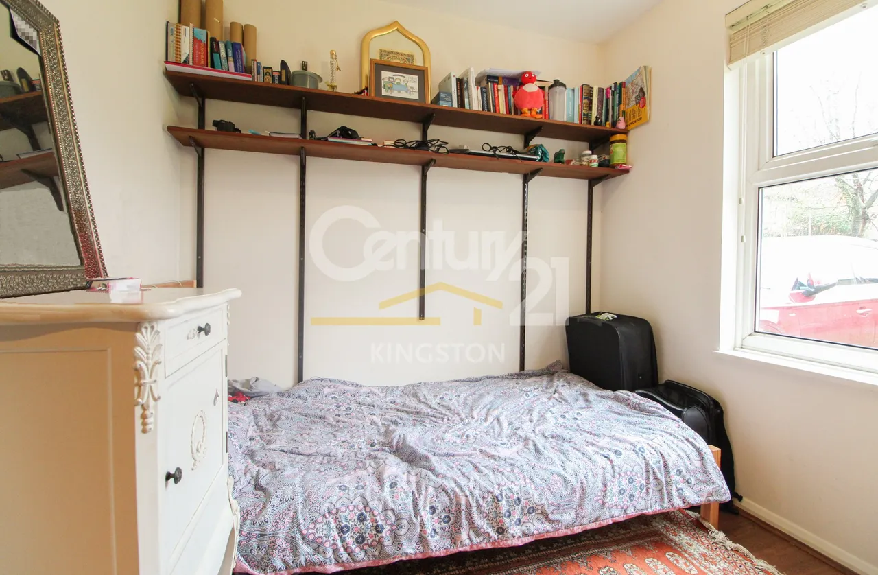 Northcliffe Close, Worcester Park, KT4, photo 16
