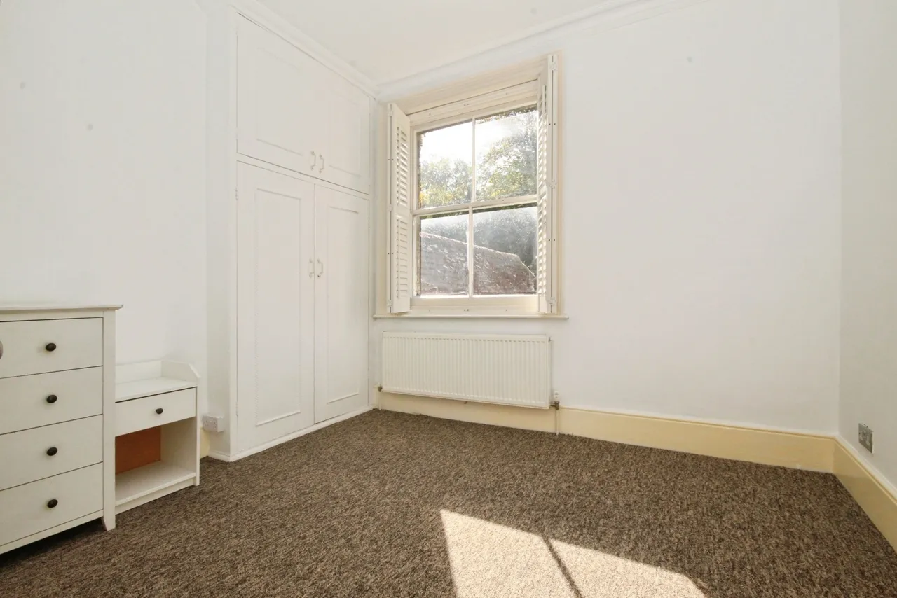 Coopers Hill Lane, Englefield Green, TW20, photo 7