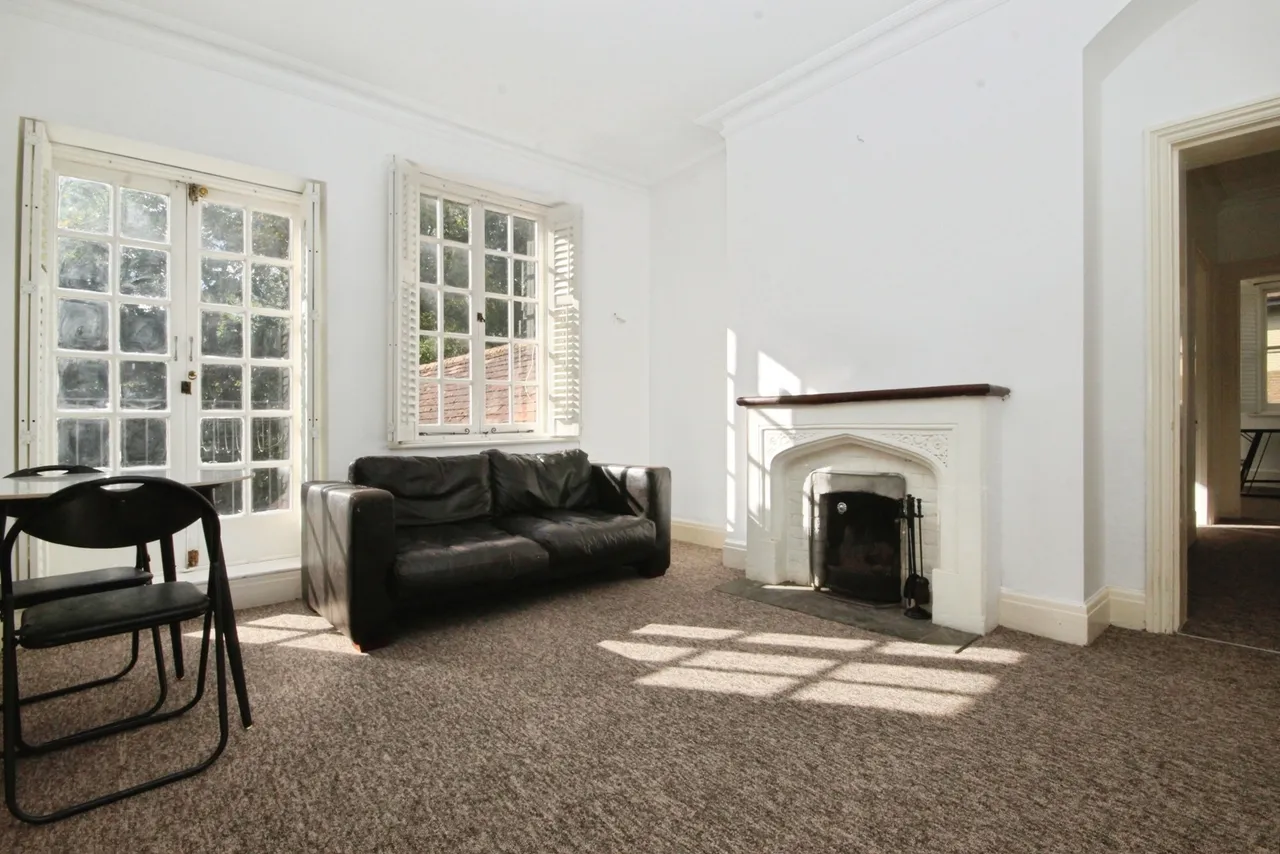 Coopers Hill Lane, Englefield Green, TW20, photo 4