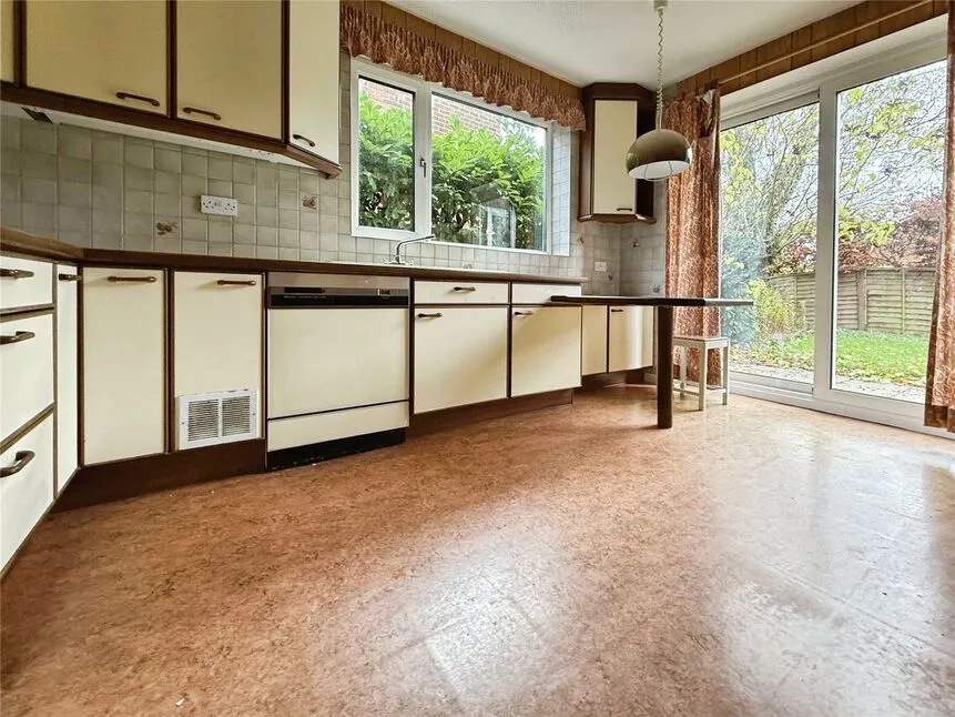 Monks Manor Drive, Lincoln, Lincolnshire, LN2, photo 9