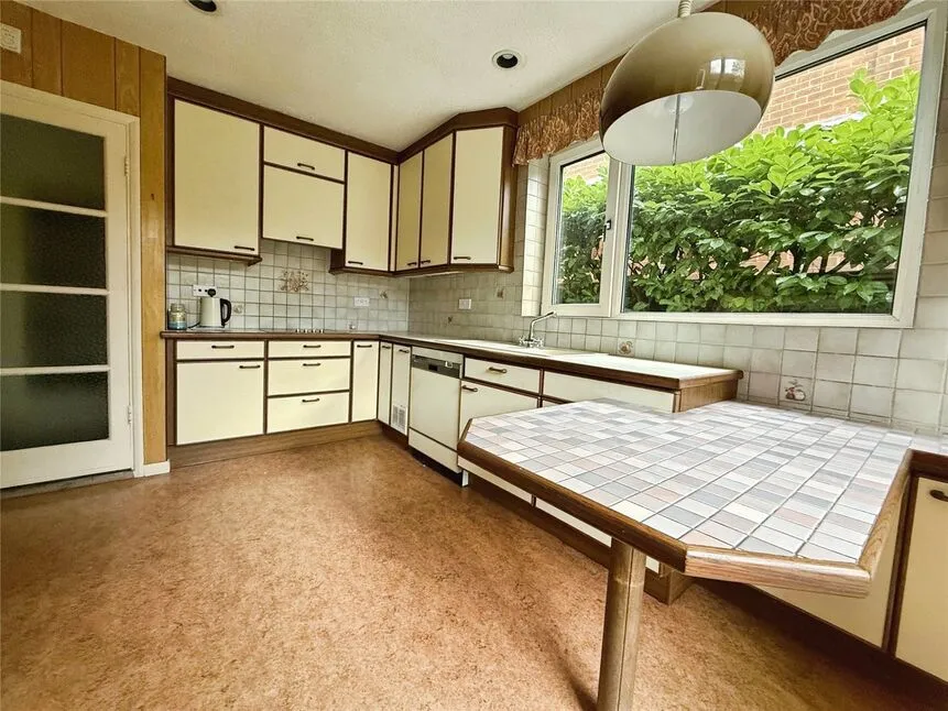 Monks Manor Drive, Lincoln, Lincolnshire, LN2, photo 8