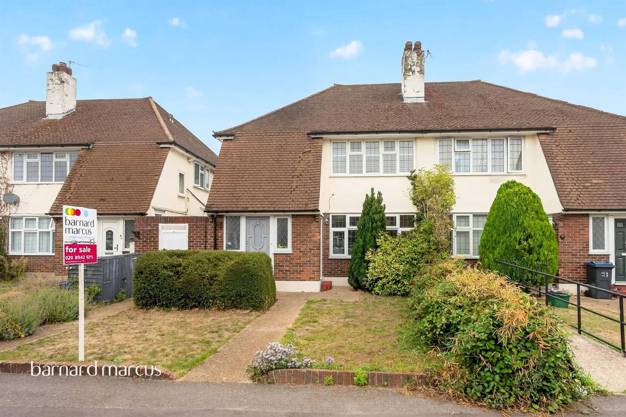 2 bed house for sale, Barnes End, New Malden, KT3
