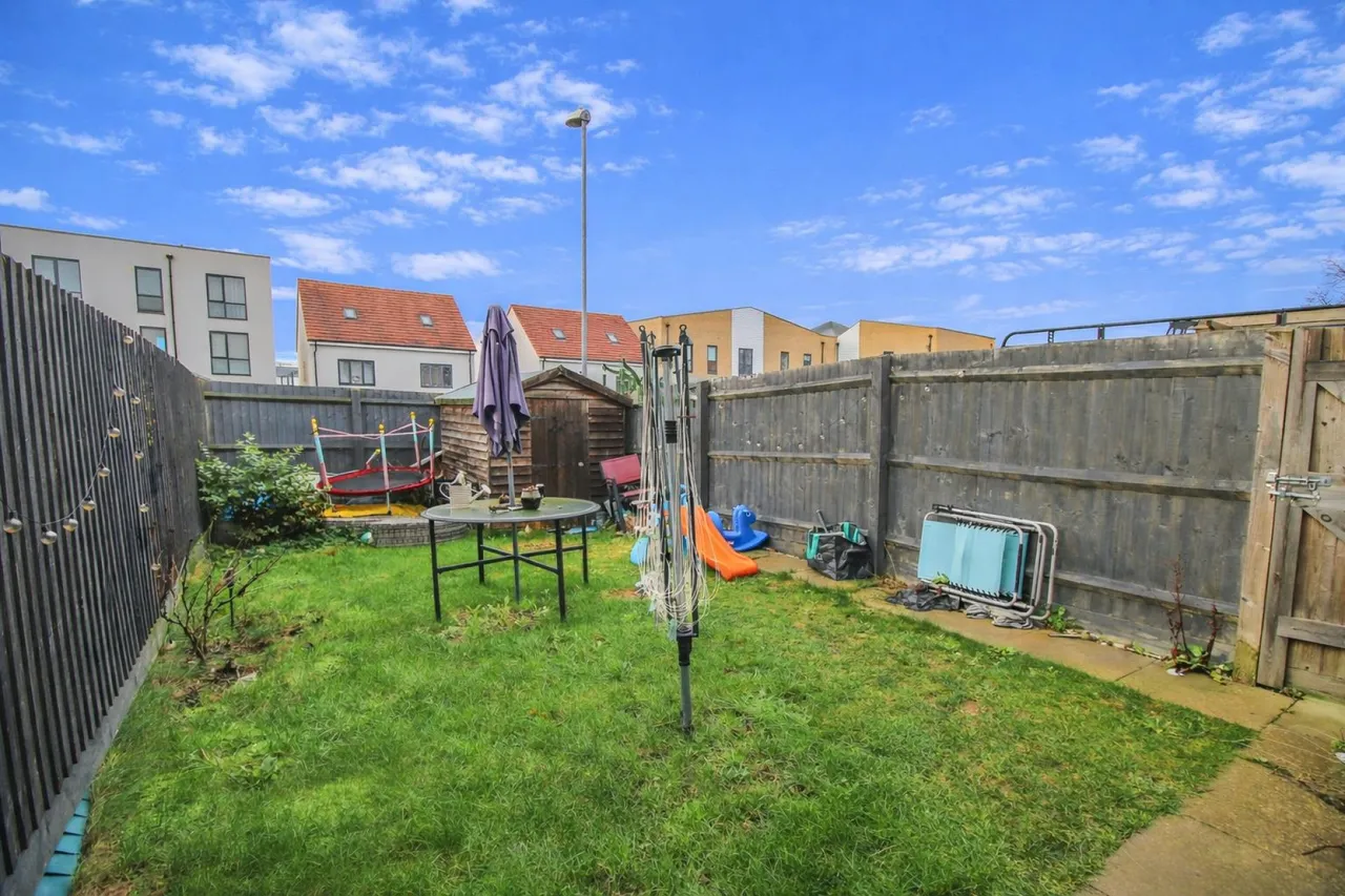 Juniper Road, Old Harlow, CM17, photo 3