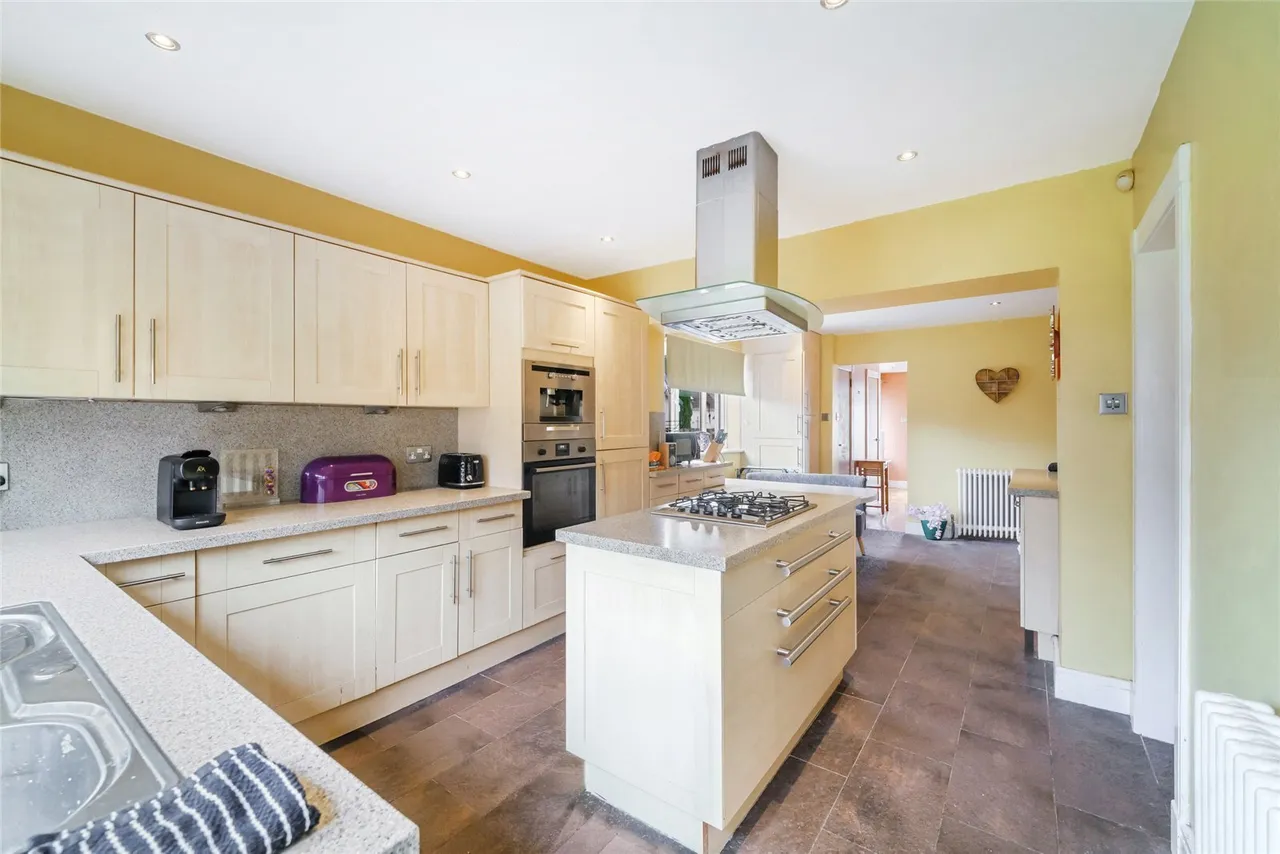 Colla Gardens, Bishopbriggs, Glasgow, East Dunbartonshire, G64, photo 6