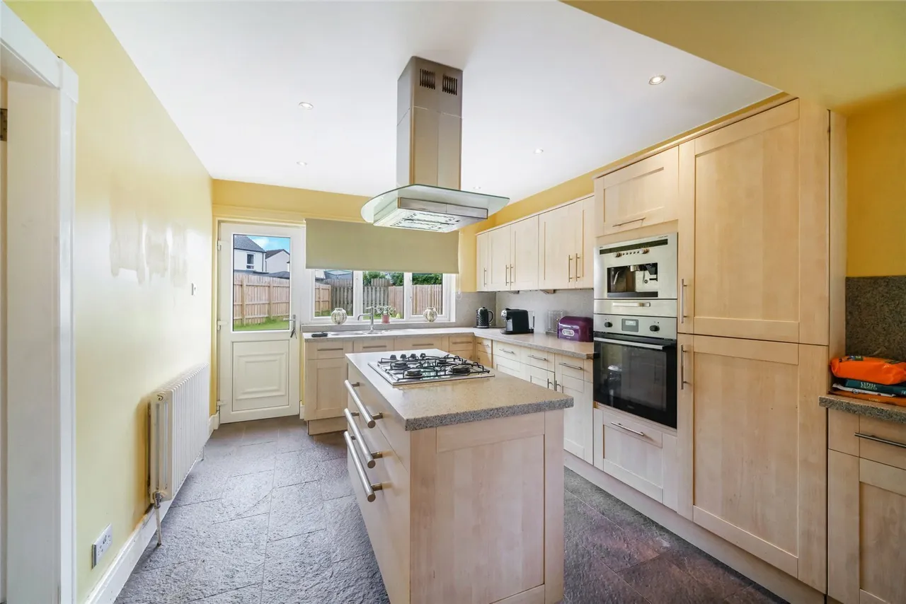 Colla Gardens, Bishopbriggs, Glasgow, East Dunbartonshire, G64, photo 5