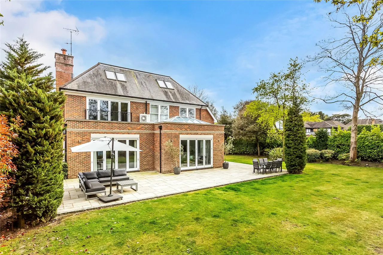 Adelaide Road, Walton-on-Thames, KT12, photo 32