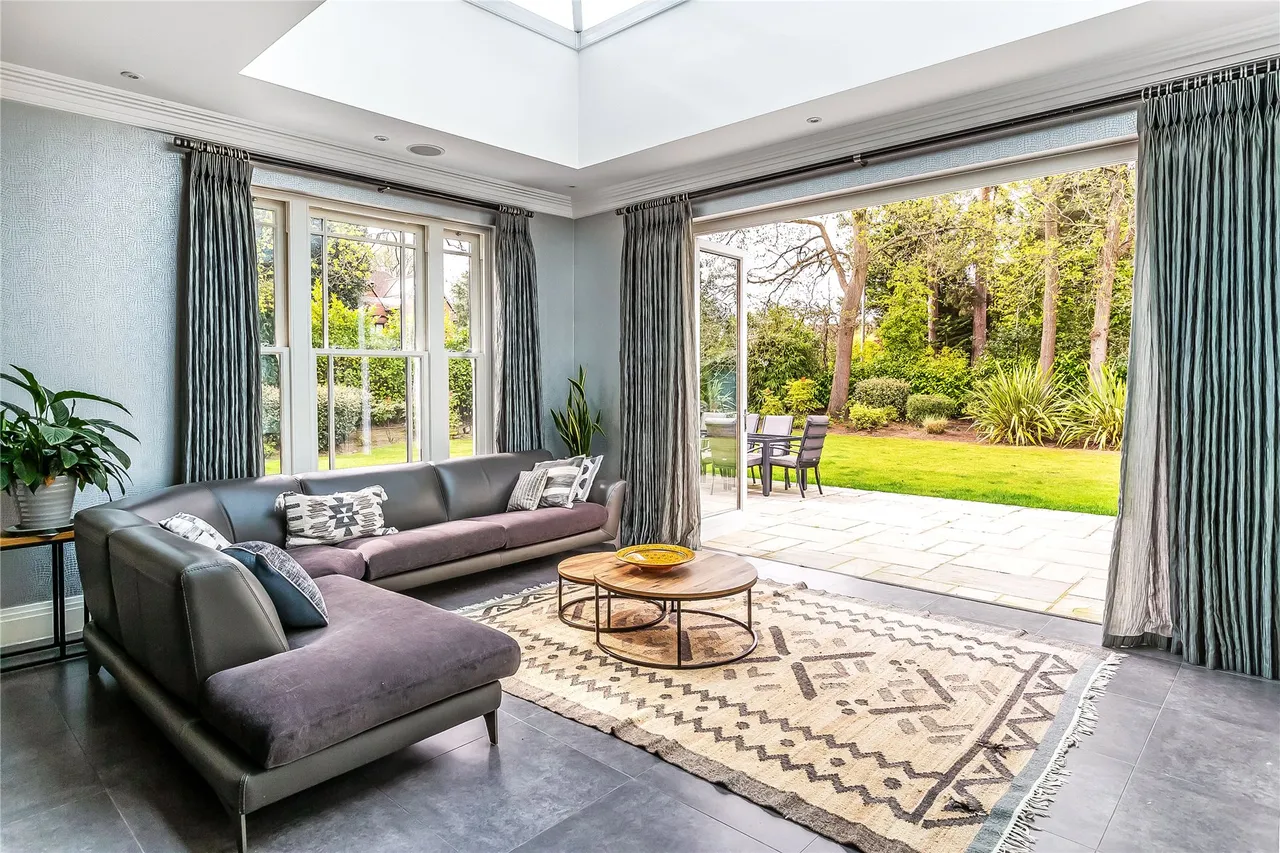 Adelaide Road, Walton-on-Thames, KT12, photo 16