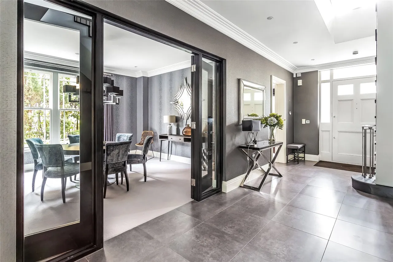 Adelaide Road, Walton-on-Thames, KT12, photo 3
