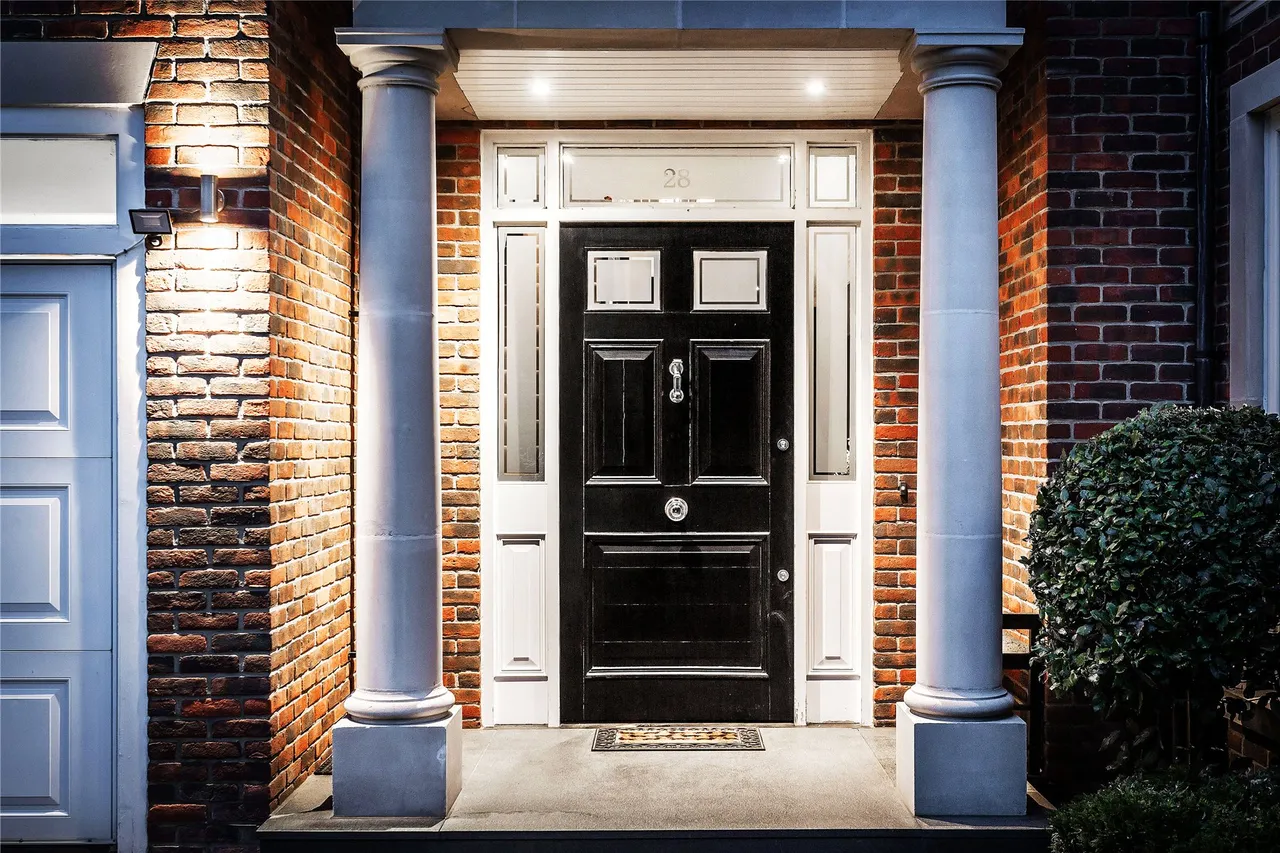 Adelaide Road, Walton-on-Thames, KT12, photo 10