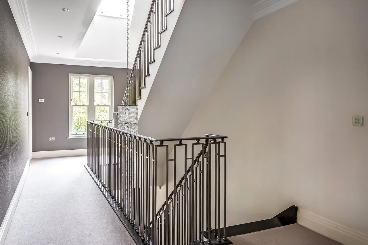 Adelaide Road, Walton-on-Thames, KT12, photo 40