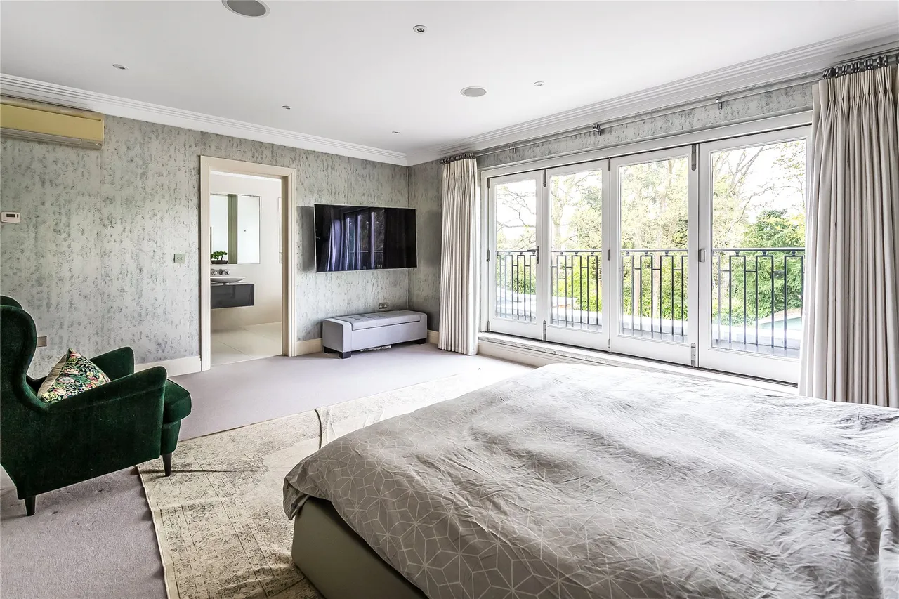 Adelaide Road, Walton-on-Thames, KT12, photo 36