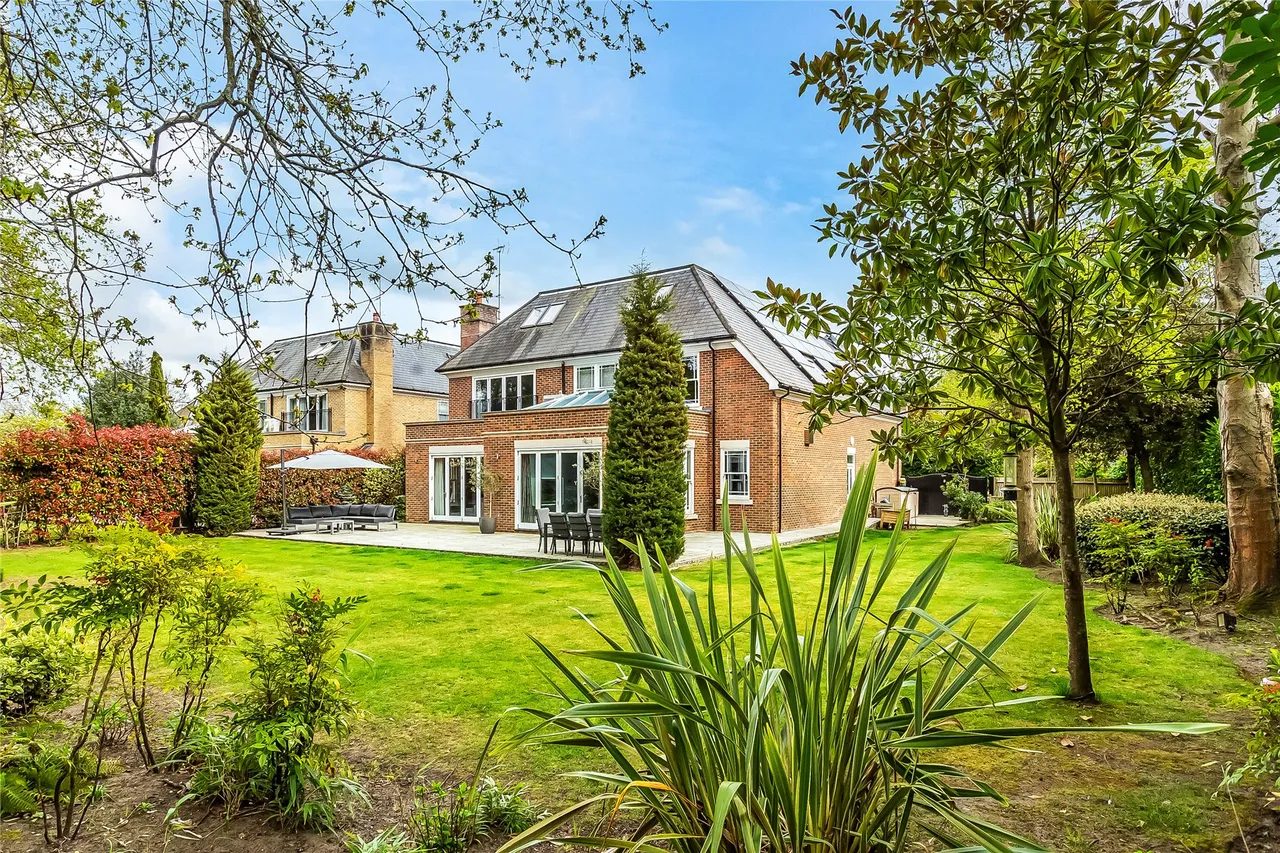Adelaide Road, Walton-on-Thames, KT12, photo 31