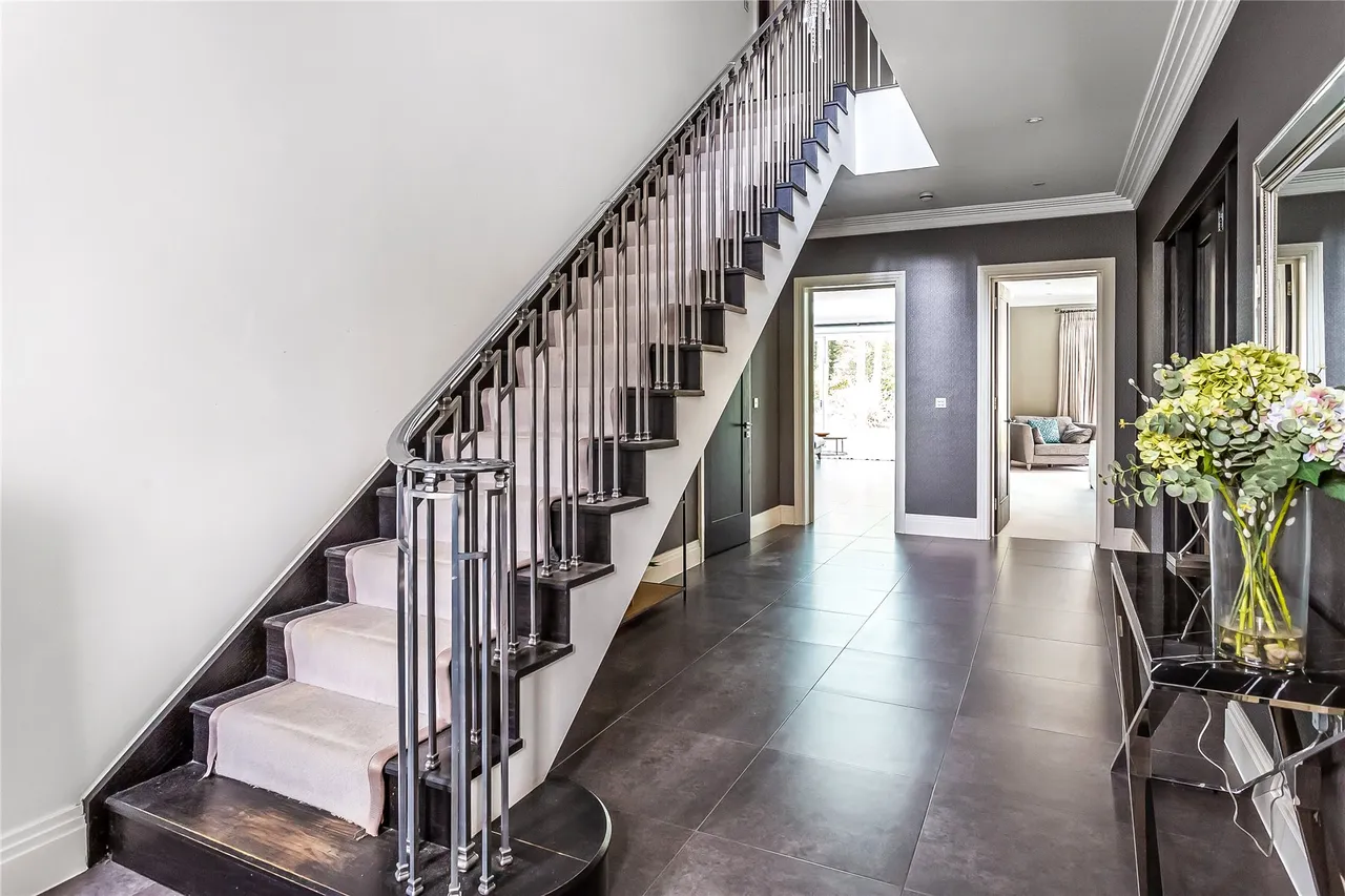 Adelaide Road, Walton-on-Thames, KT12, photo 9